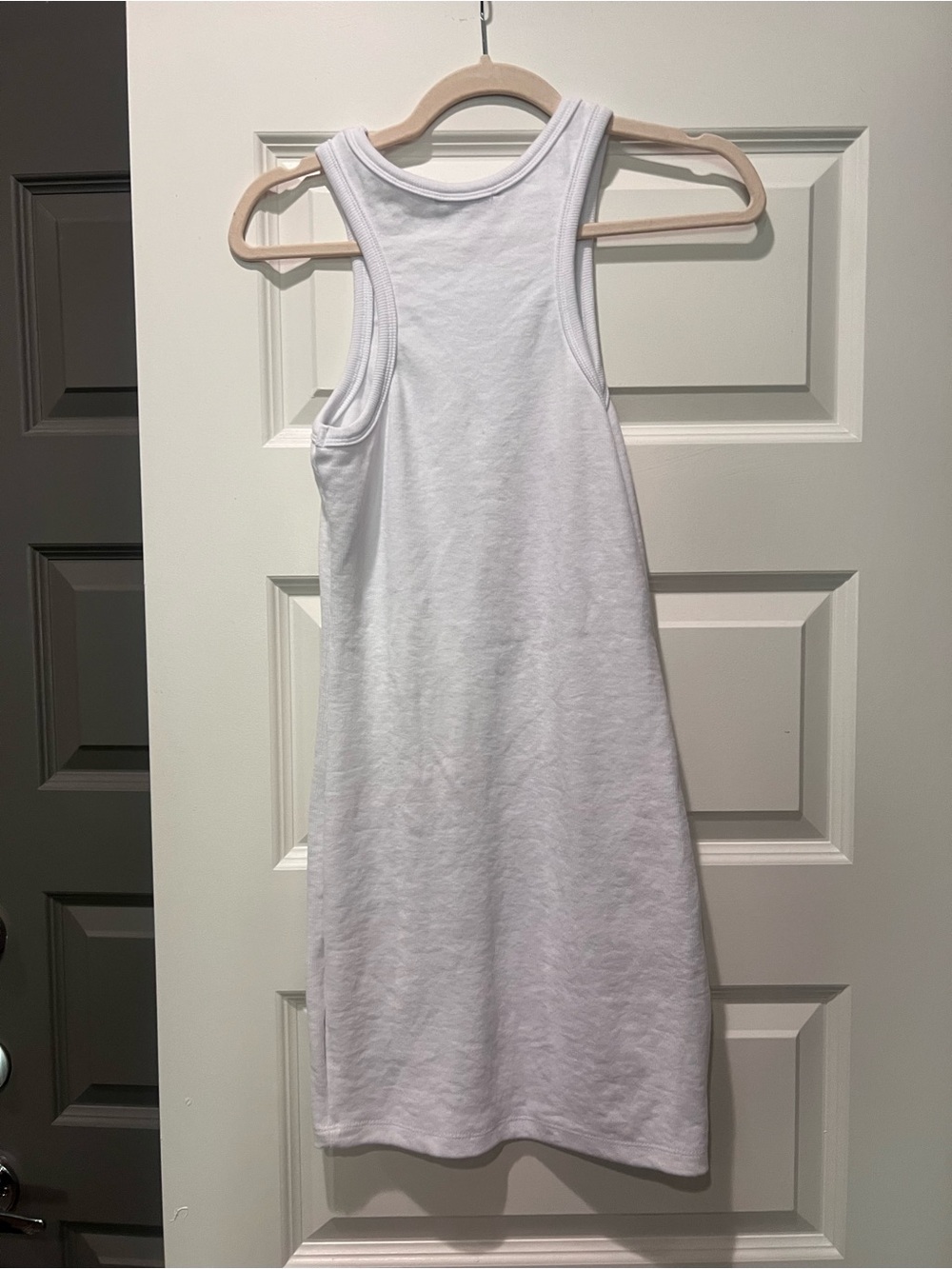 Signature White Ribbed Tank Top - Picture 3 of 3